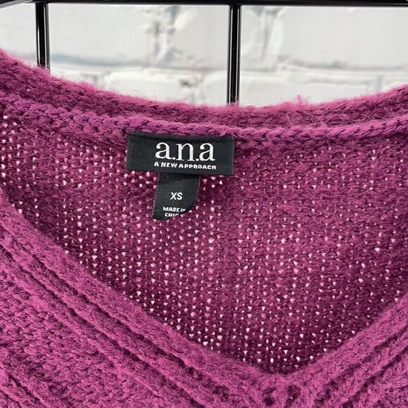 Brand new Ana sweater XS - Picture 2 of 6